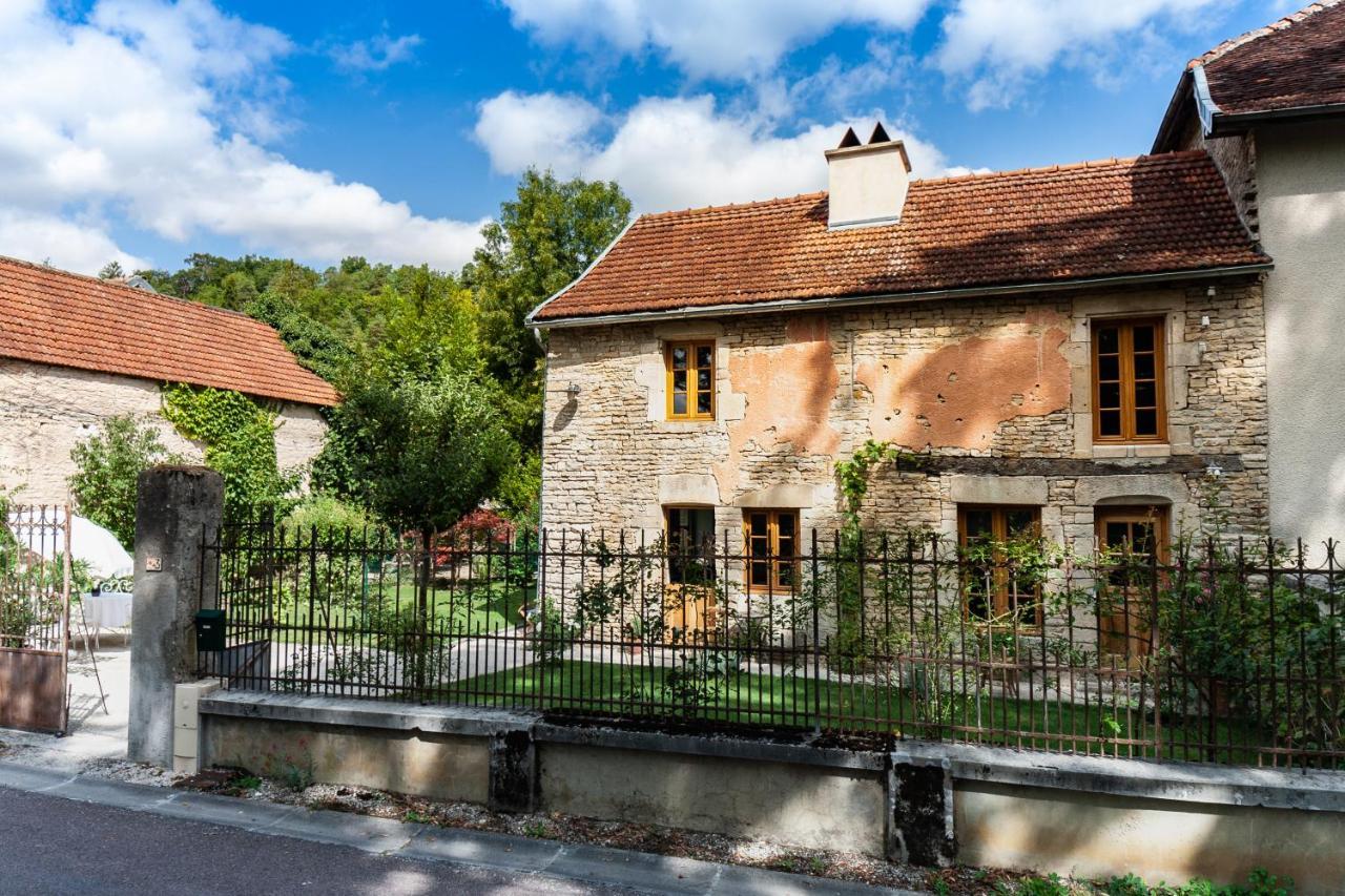 Relais De La Fontaine - Maison De Charme Cunfin Buitenkant foto